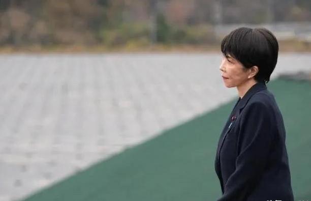 日本天塌了，中国新规北京时间6月1日，也就是昨天，我们国家出了一条关于“对外