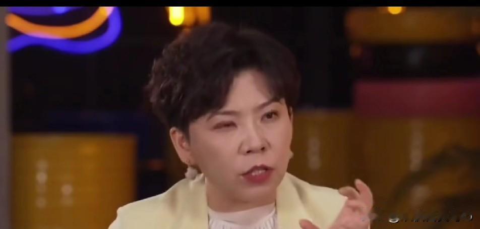 邓亚萍虽然是“算卦两头堵”，但没说错，她说的是事实。邓亚萍评价孙颖莎和王曼玉的