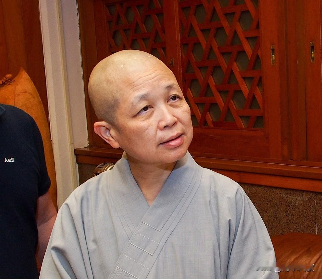 释昭慧要告第三人，游淑慧！因配合赖清德当局出演“拒领一万元”大戏，被谢寒冰批评