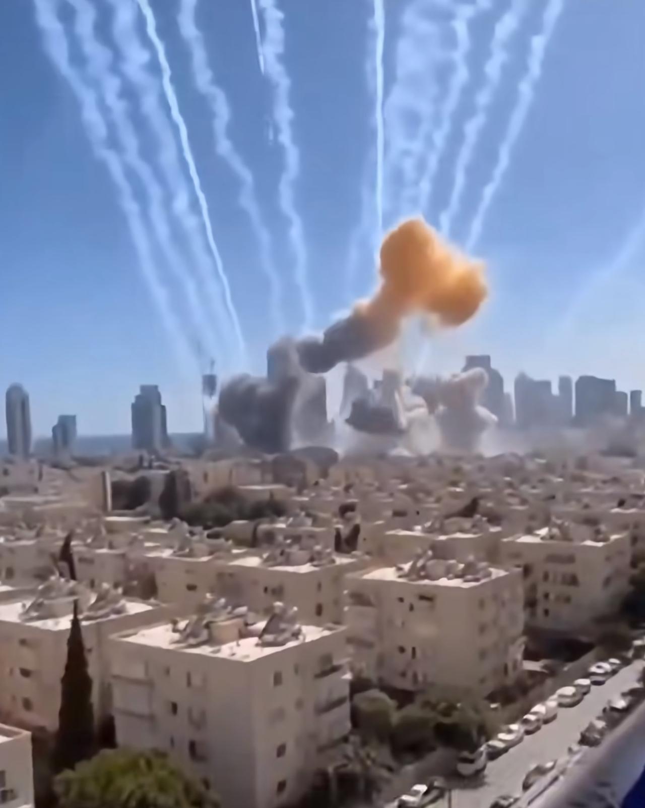 美军重磅出击！80架战机齐发伊朗被炸回石器时代要说这两天最揪心的事情，那非