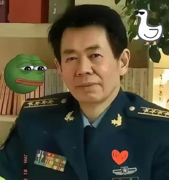 戴旭说：现在网络上常常吹嘘我军装备如何厉害，如何厉害，但实际上对手并不怕这些宣传