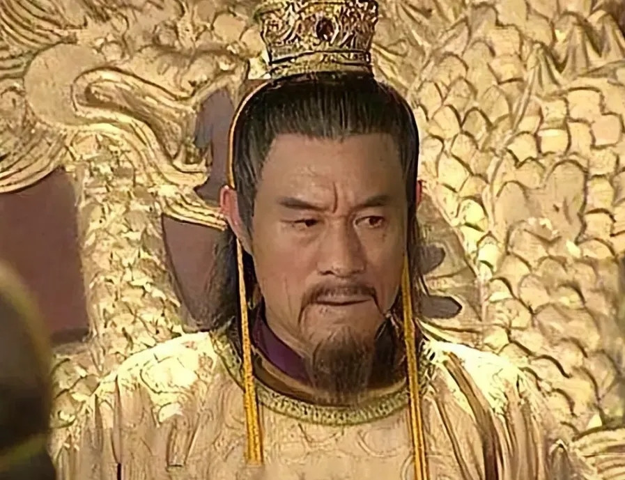 公元617年，李渊趁着酒醉宠幸了两个美人，玩得尽兴之后才沉沉睡了过去。第二天李渊