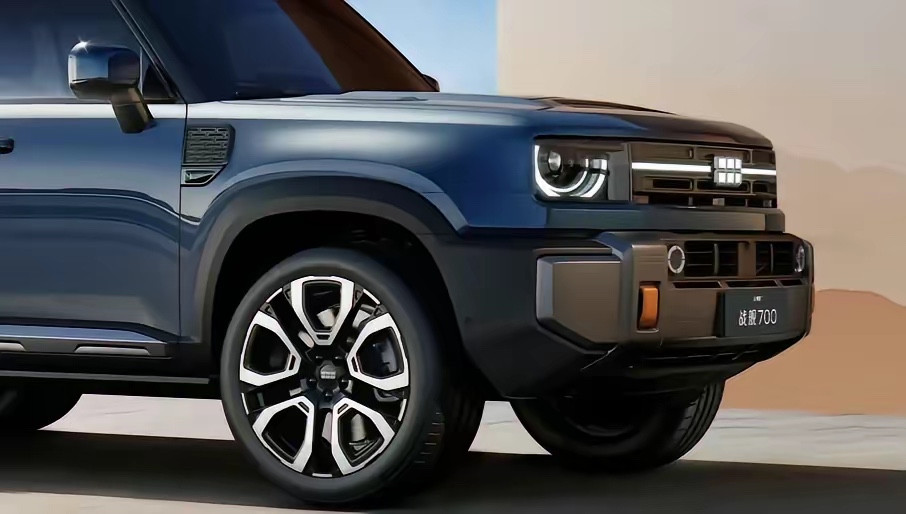 吉利这是要抢钛7市场，银河战舰700将发布，方盒子+原地掉头，卖多少能火？