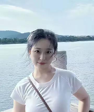 村两委马上要换届了这些时间村里在报后备力量村里一大学生就问支书报这个后备力
