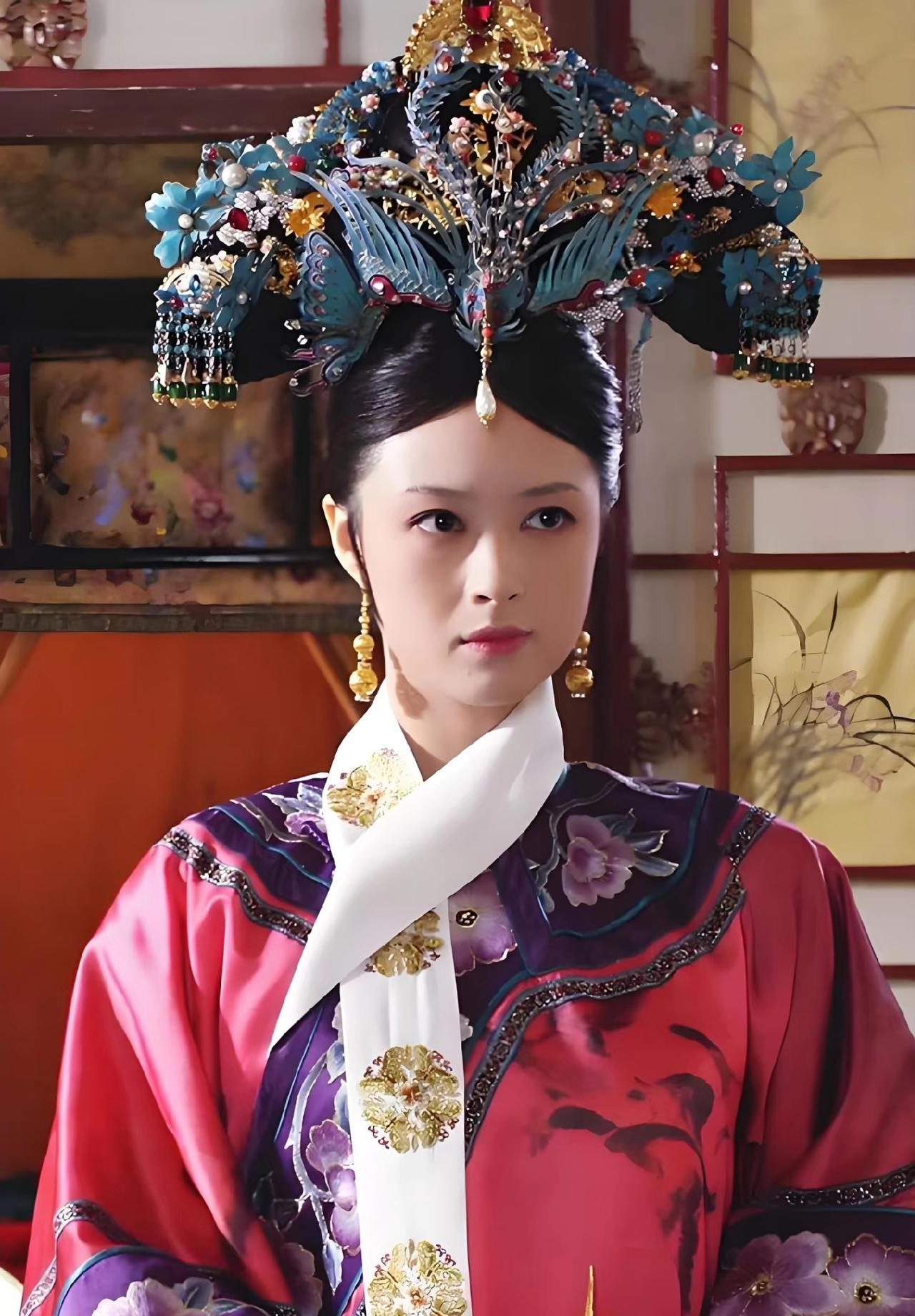 看《甄嬛传》时总好奇：华妃为啥对“皇贵妃”这么执着？说到底，这位置的威胁力，从来