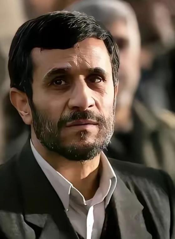 这消息真是来得太突然了！ 3月8号这天，伊朗专家会议直接放了个“深水炸弹”，