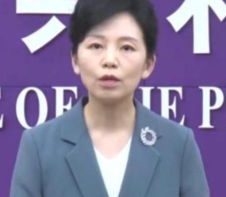 中国又悄悄关上了一扇更要命的门！2025年2月，商务部和海关总署联合发布了一