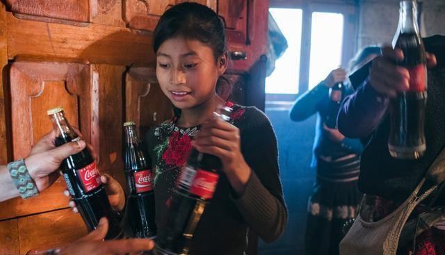 你知道美国祸害世界的招数有多离奇吗？战争、粮食、金融、病毒这些都算老套了，还有一
