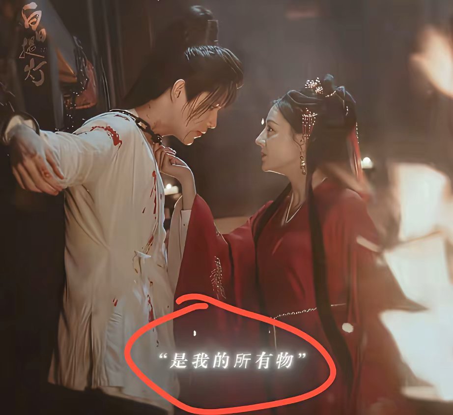 迪丽热巴怎么也没想到《白日提灯》的导演也没想到引爆了百万预约的，不是主演的颜值，