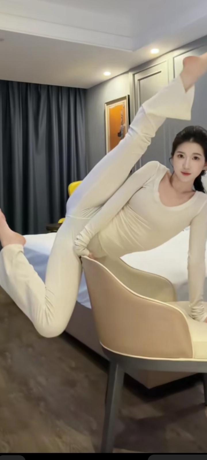 这形体老师可以