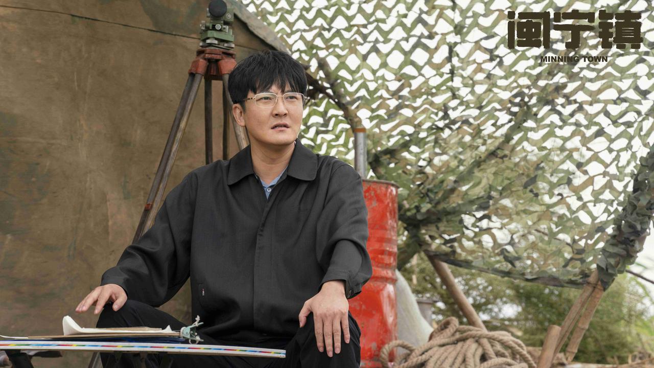 《老舅》开播就争议不断，收视破3却差评刷屏，和《漫长的季节》《人世间》这些经