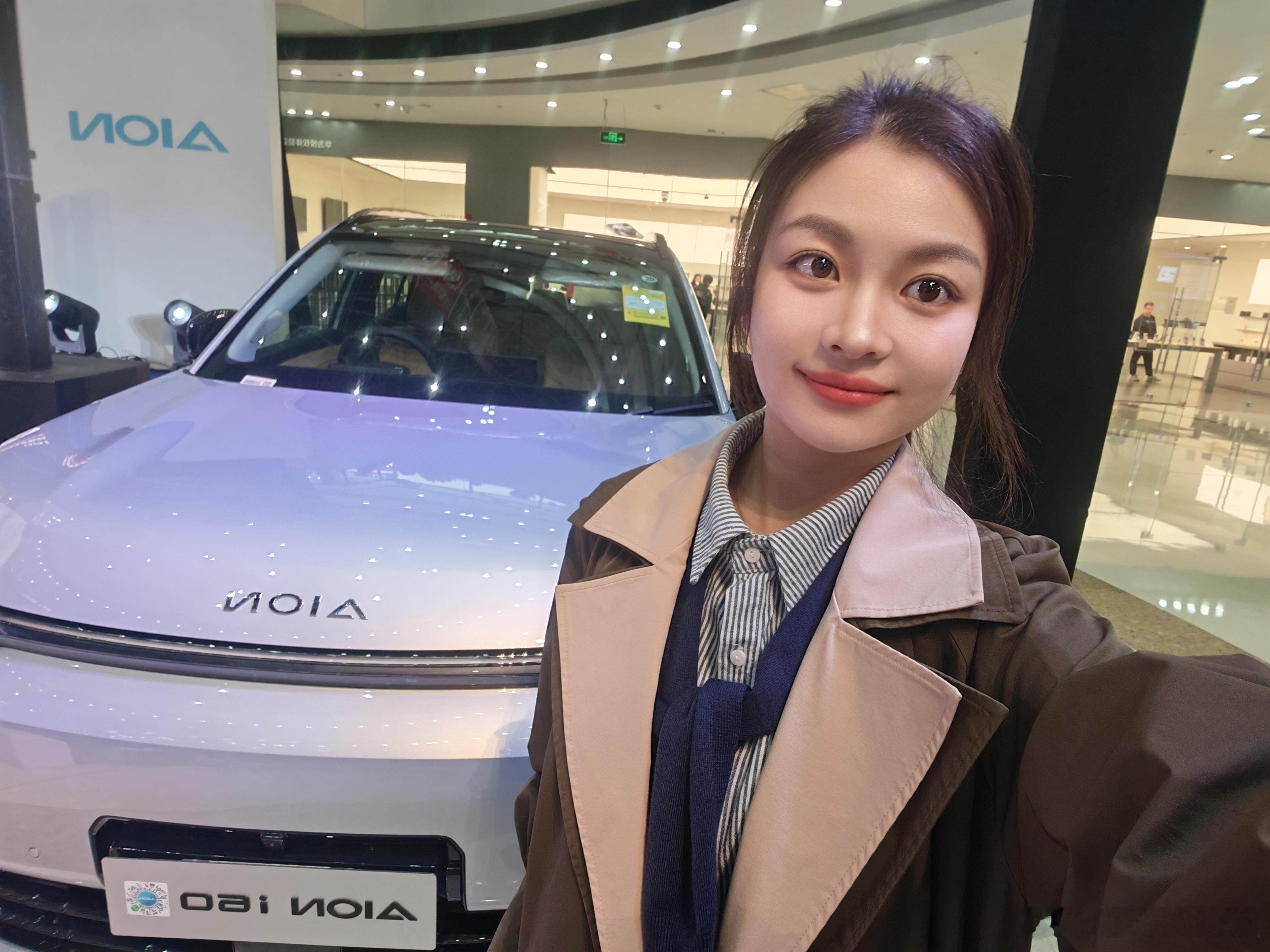 来看广汽埃安i60的发布会啦！广汽埃安i60官宣了最新的限时焕新价只要10.48