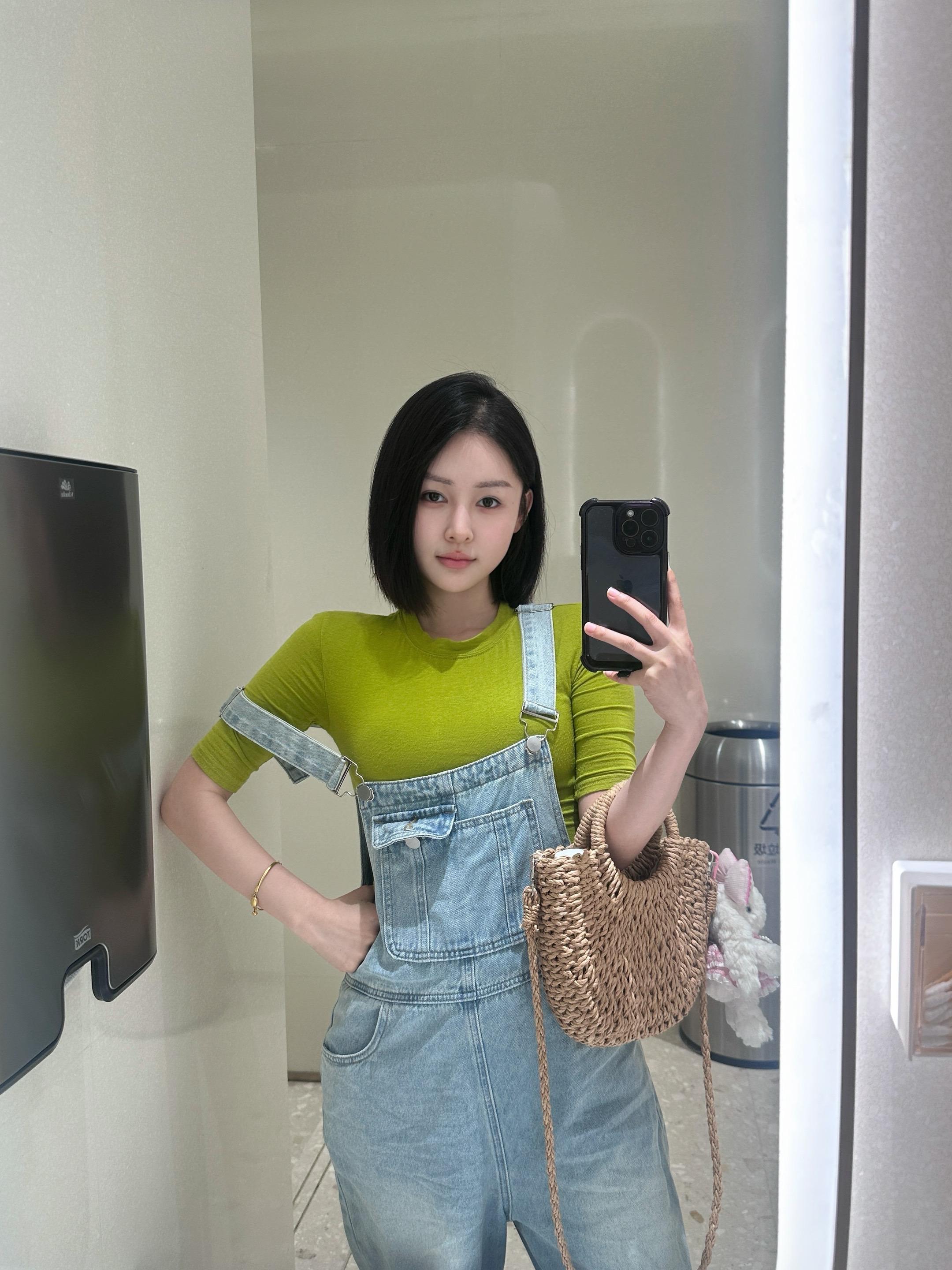换个发型换个心情。