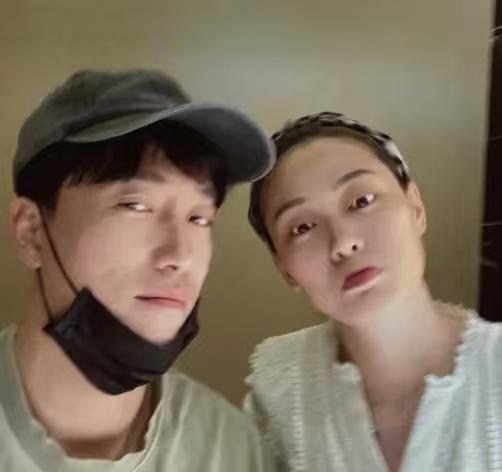刘翔，遇到难题了！退役11年后的刘翔，8月26日突然发文向网友求助，他遇到难题