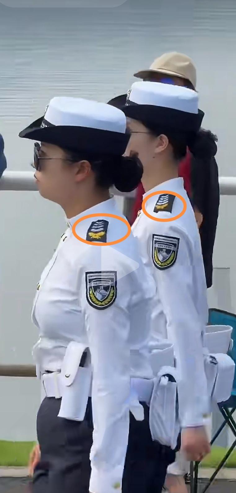 这是哪个单位的保安，看上去跟辅警一样精神！如果不注意看肩章，还真的很难分辨出是