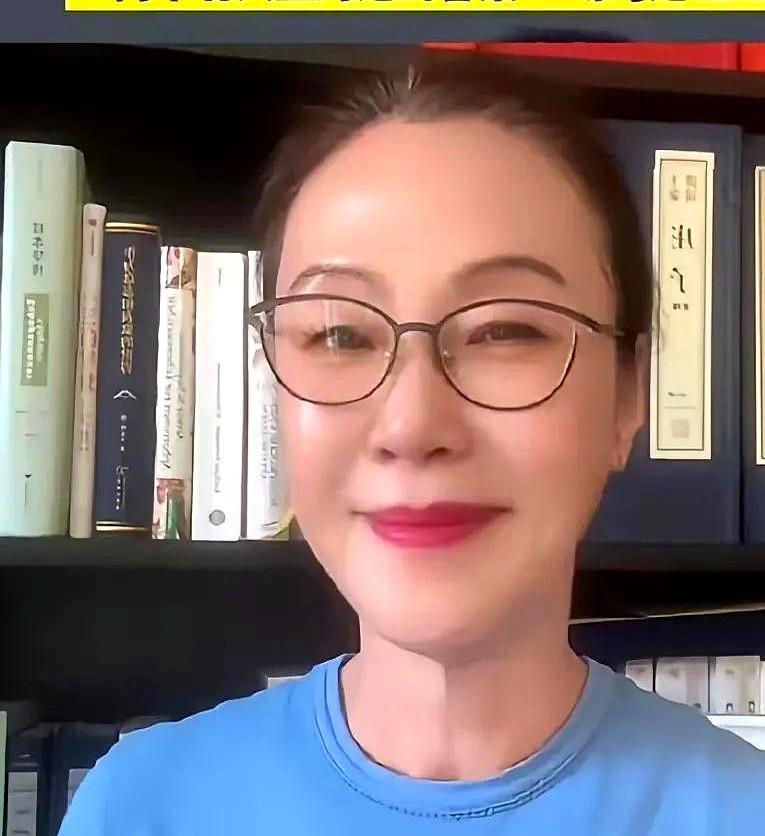 李国庆60岁了，终于明白媳妇要娶漂亮的，最起码得入了眼。过日子这事儿吧，其实跟