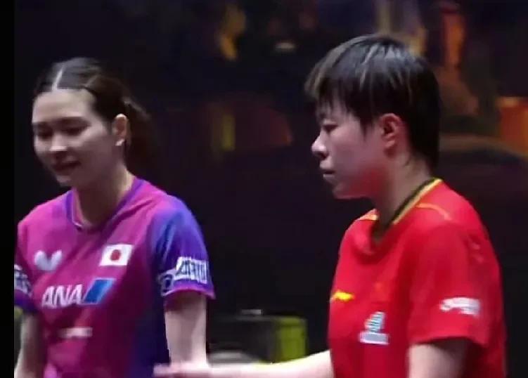 王艺迪二输桥本帆乃香，她不高兴。桥本帆乃香一个瑞典大满贯已经连过两名国乒队主力