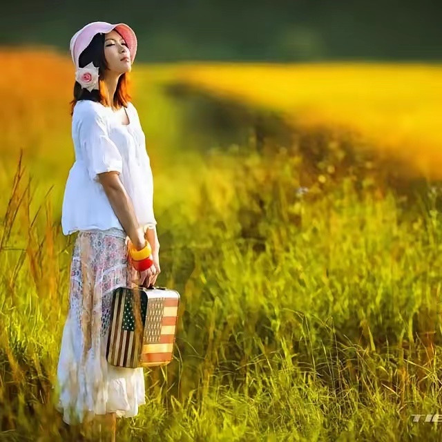 A股放量上涨，商业航天全线回暖，好日子来了吗？今天A股再次走出震荡行情，指数表现