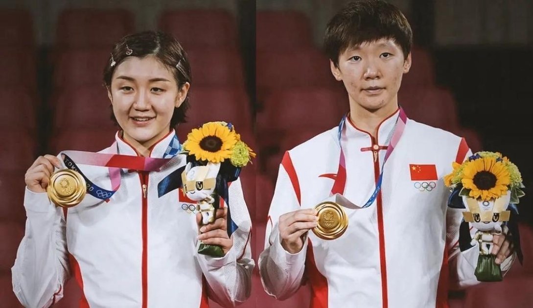 看了一下曼昱和大梦的赛程，发现2个有趣的现象1、大家发现没，曼昱前两轮对手，居然