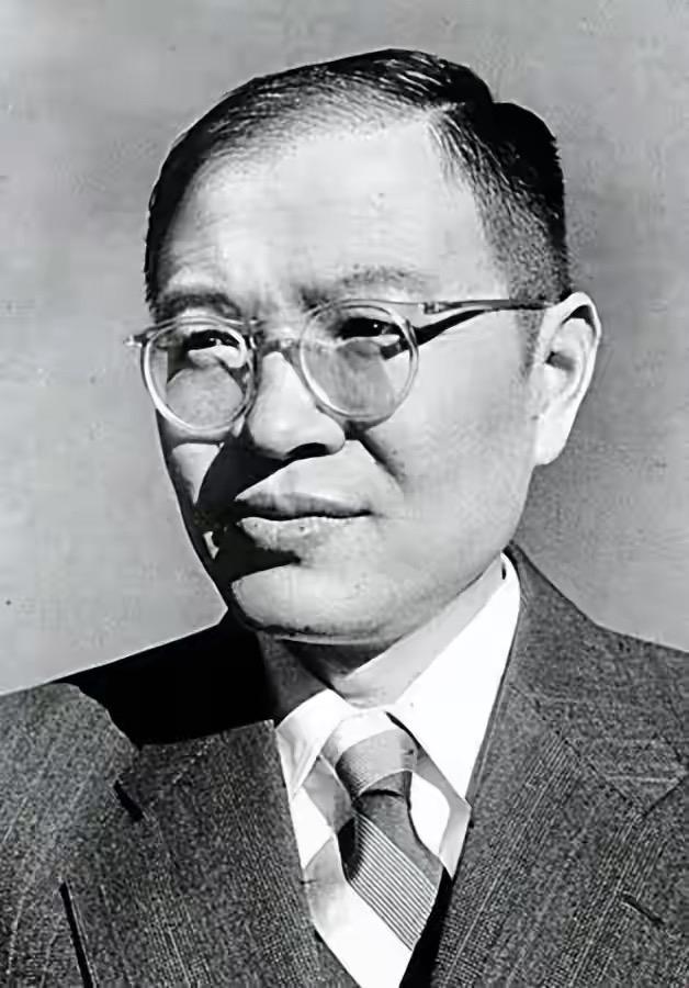 1957年，张闻天嫌外宾接待花钱太多，背着在国外访问的周总理，把外交部礼宾司起草