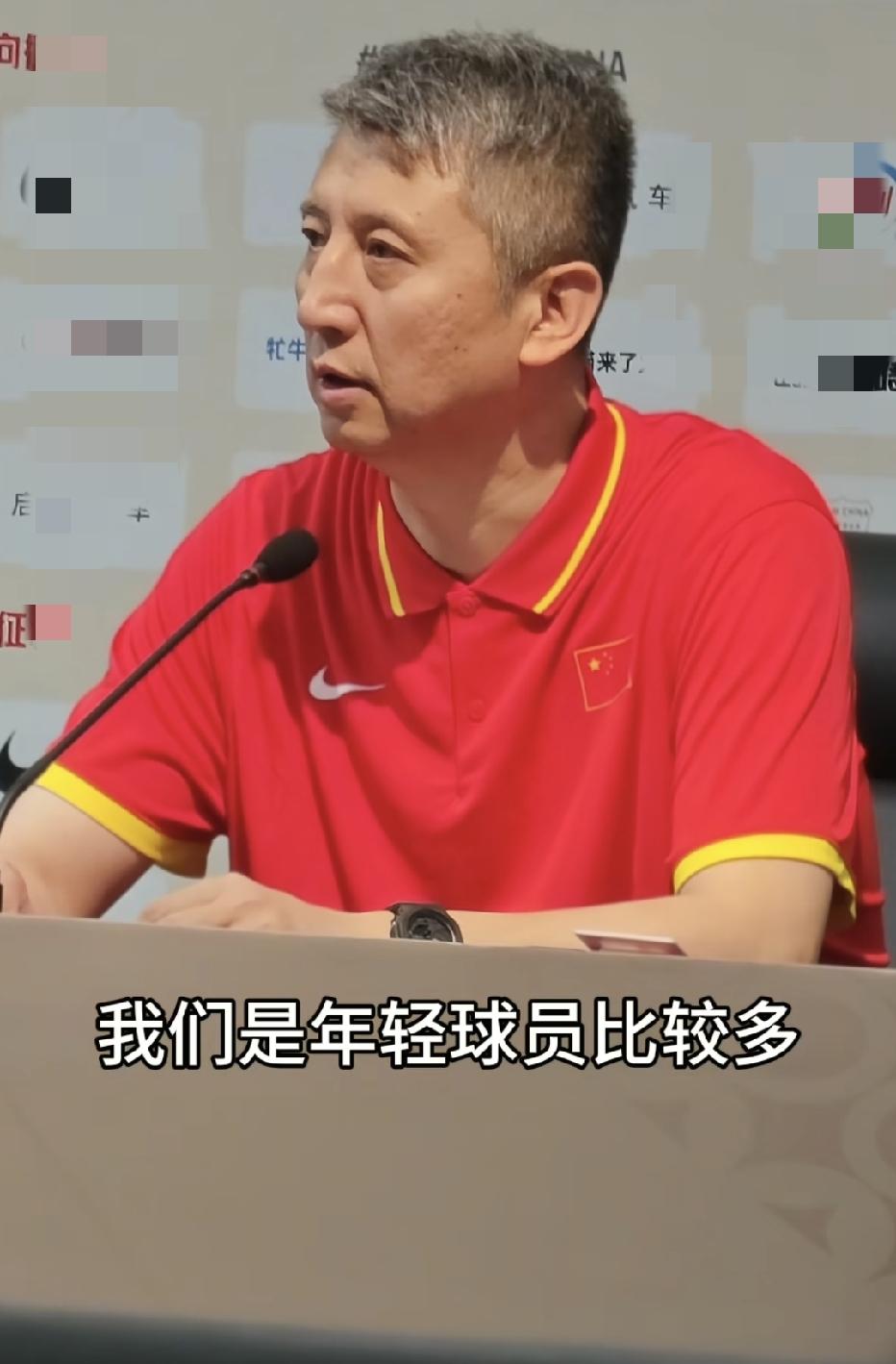 郭士强赛后发布会说这期国家队年轻球员多，真的是这样吗？我们看看实际情况吧。首发