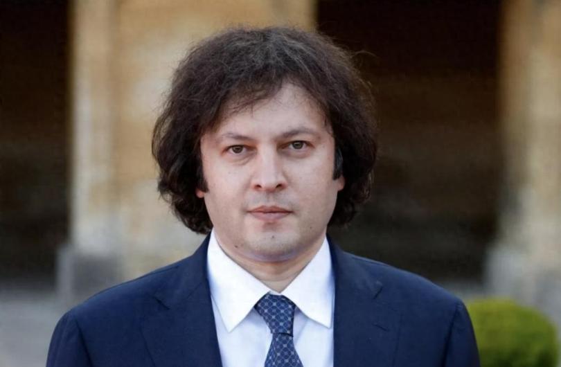 2022年乌克兰不听劝阻，与俄罗斯走向兵戎相见。几乎同时，格鲁吉亚也被美国要求