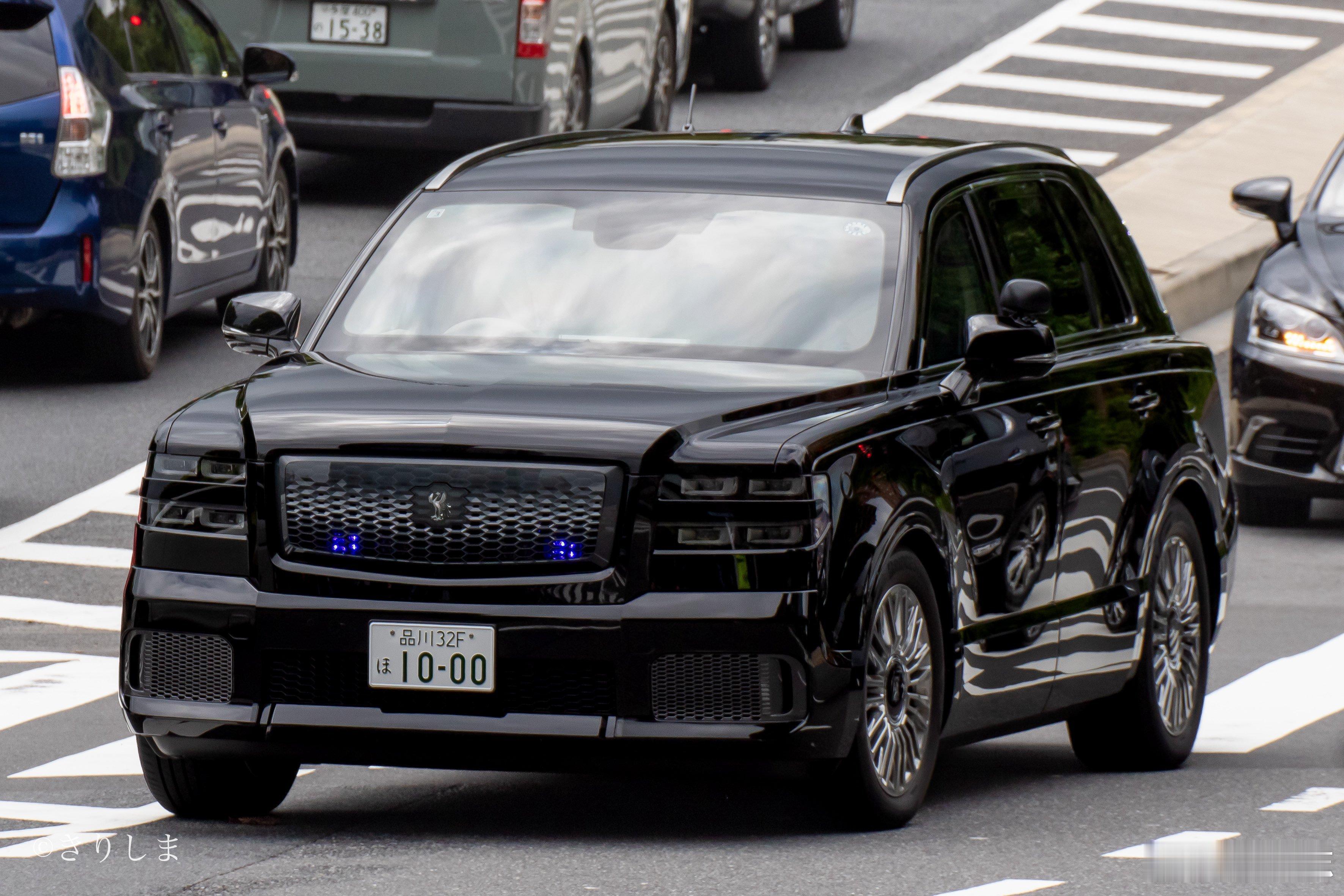 型车街拍総理大臣専用車（1000），世极SUV。发达国家首脑专车用SUV的好像