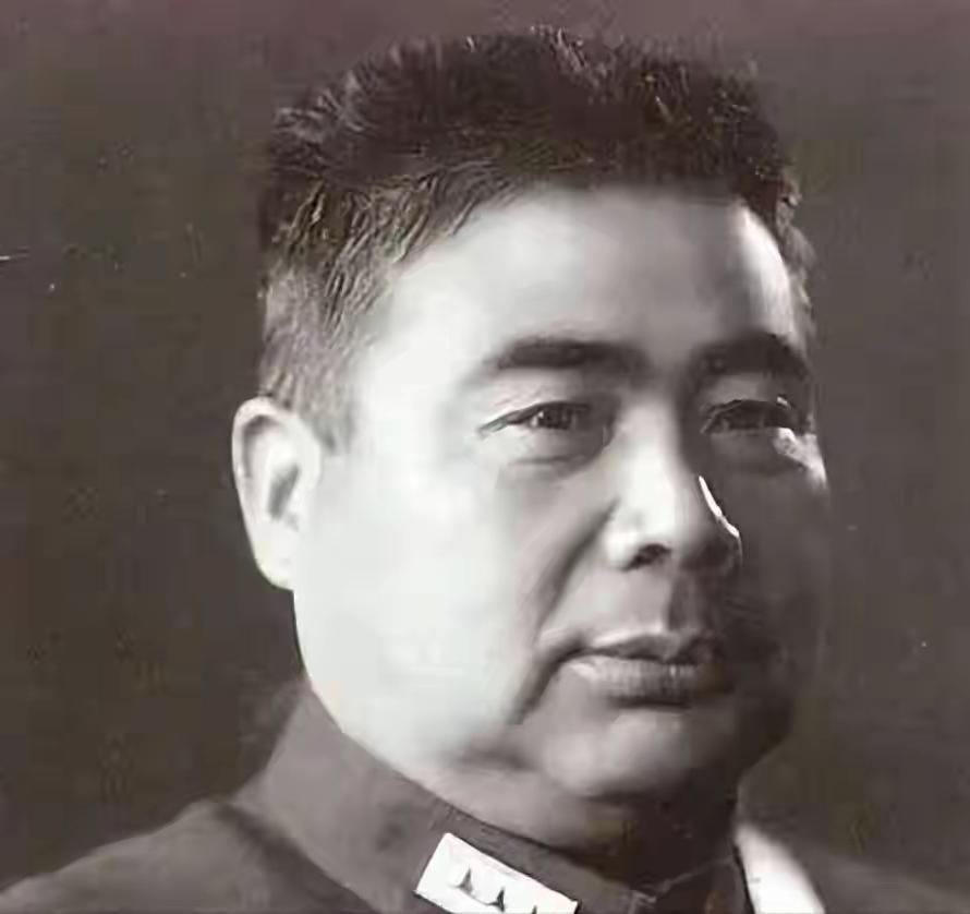 西北王冯玉祥为什么救不了他的爱将吉鸿昌呢？不是冯玉祥不想救，是他根本救不了