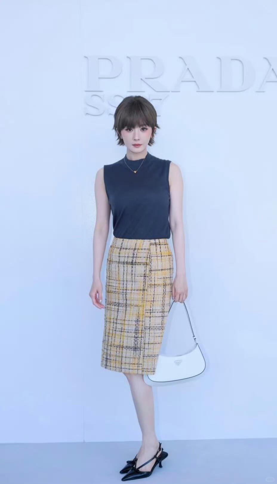 杨幂骗了全网热搜引爆，我们到底还要被多少人设欺骗杨幂骗了全网冲上热搜，各种反