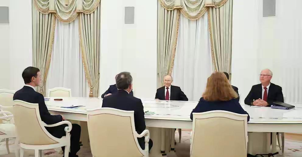 美国人这趟莫斯科之行算是彻底白跑了，连普京亲自坐镇都没能挽回局面，谈判桌直接被掀