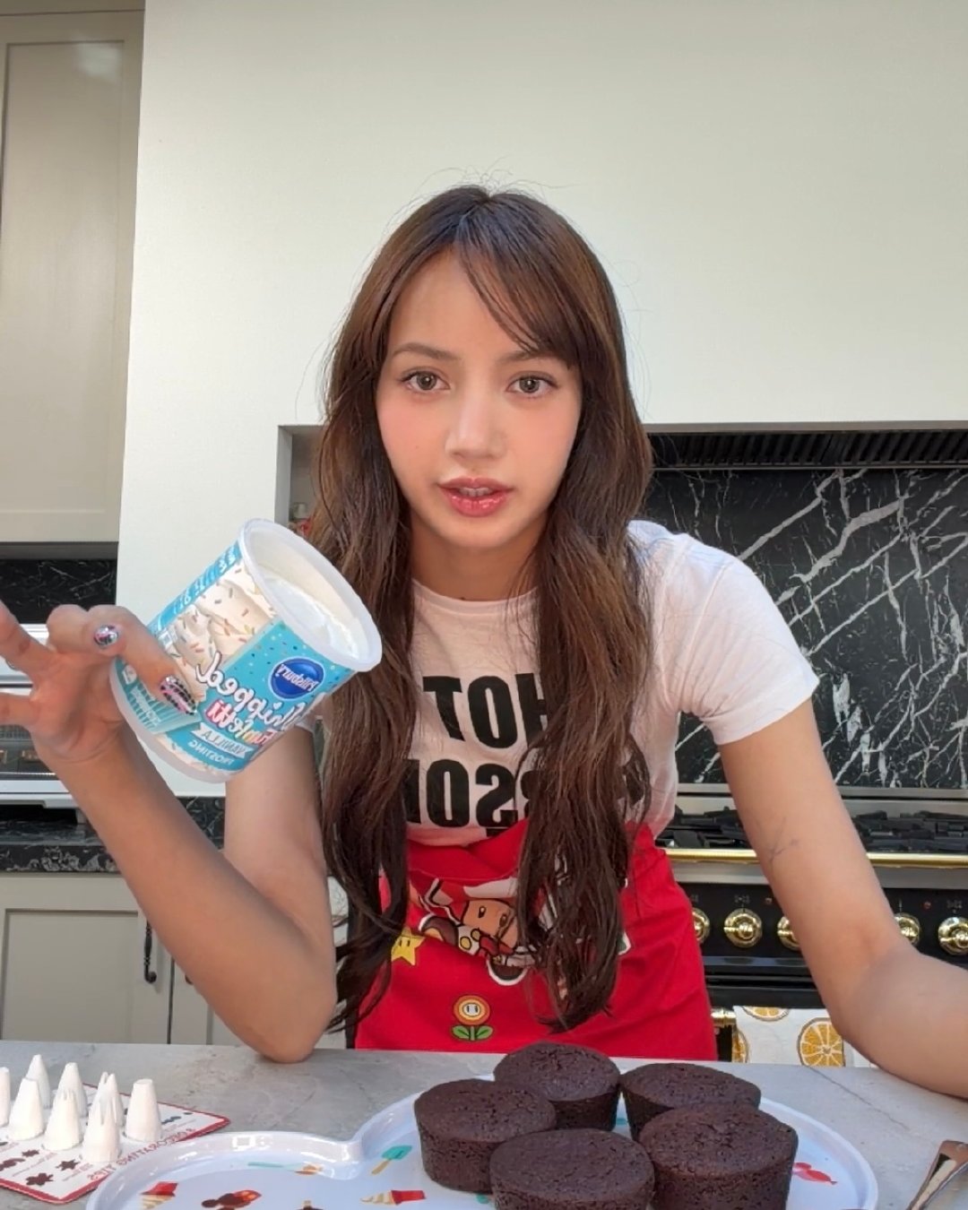 Lisa正在泡泡直播中[抱抱]​