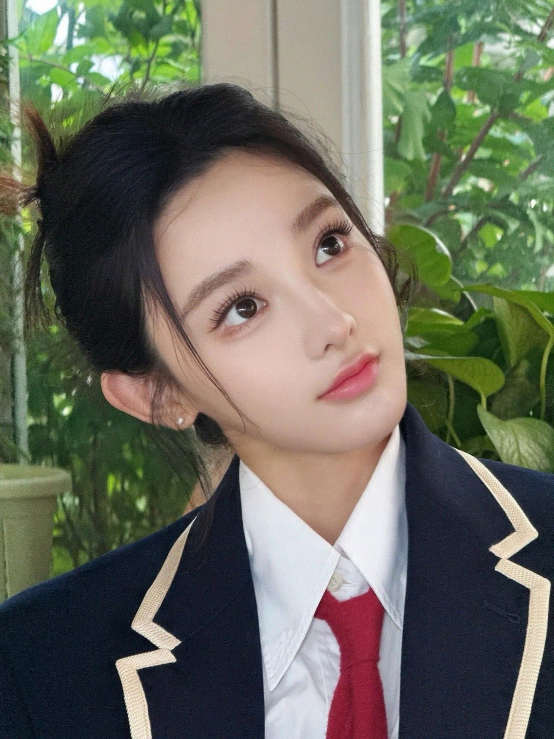 彭小苒的真诚分享让我们看到演员光鲜背后的不易。对角色的敬畏和忐忑，最终化作了塑造