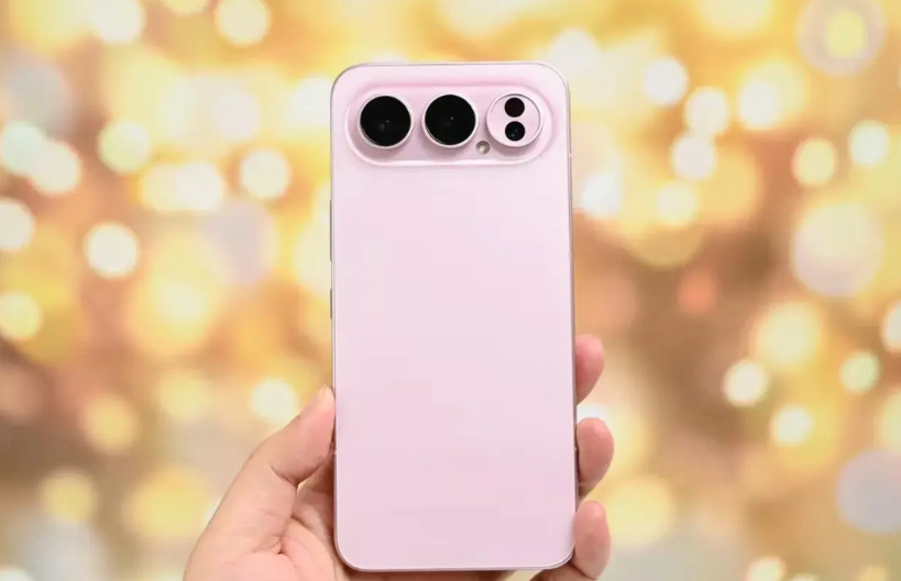 蓝厂的Air也来了！这外观不敢说和荣耀500一毛一样，也八个九不离十吧！所以谁抄