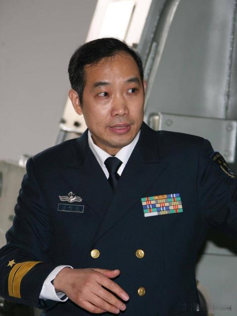 潜艇成功搭载中国心！“成了！我们终于成功了！”“拿下！这次全部攻克！”“电磁之父