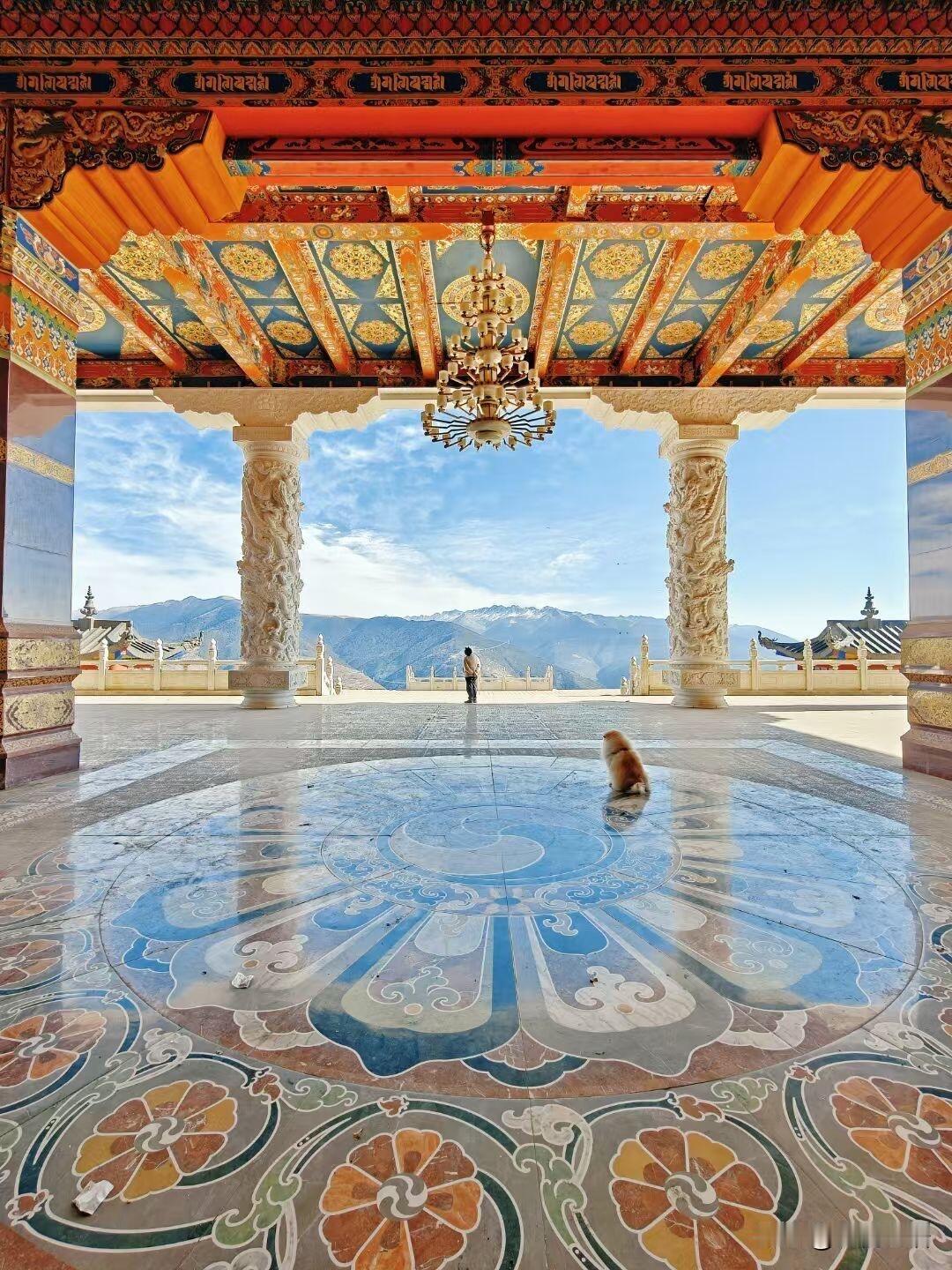 最接近天堂的地方，居然是藏地图书馆马尔康昌列寺也太像天宫下凡了吧！开车盘山