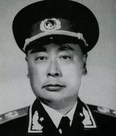 1955年，十大元帅的名单眼看就要定了，可谁也没想到，最后一个名差点黄了，争议最