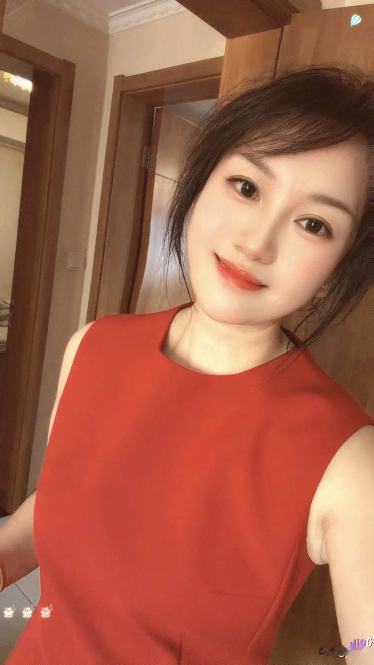 你身上哪种气质最吸引人?优雅的气质展现修养，举止得体很迷人。