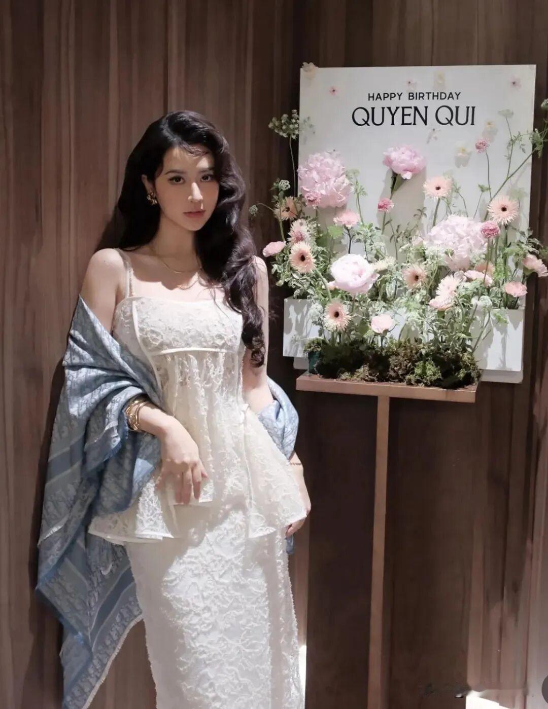 越南第一！这身材颜值！眼神太勾魂！不输台妹啊