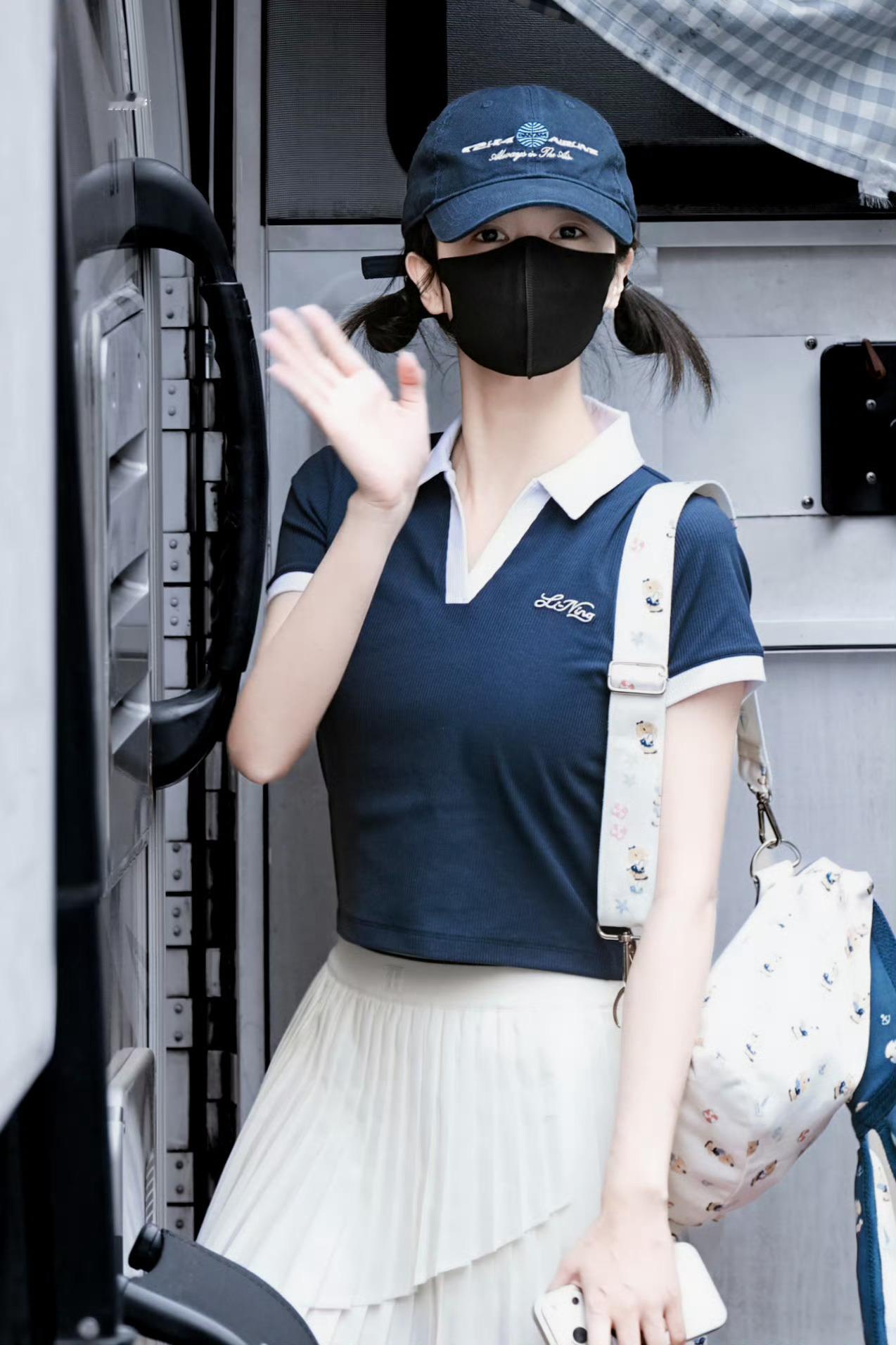 小垂耳兔！🐰​​​