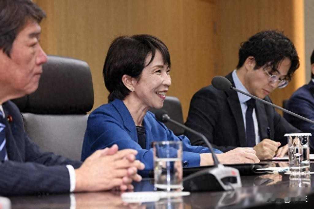 高市早苗上台十天，中日握手不等于破冰，背后全是算盘在亚太经合组织会议期间，中