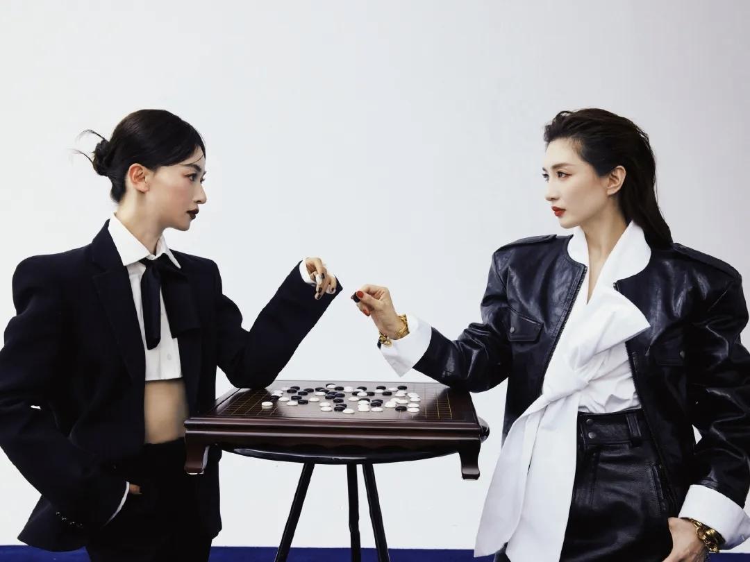 吴谨言这是产后复出，故意晒身材吗？她和江疏影，也来演悬疑剧了。吴谨言直接就把肚子