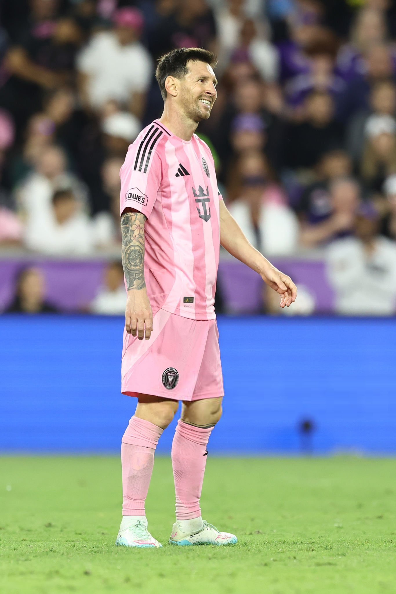 梅西职业生涯第70个任意球🐐898个进球408次助攻1306次贡献史上最