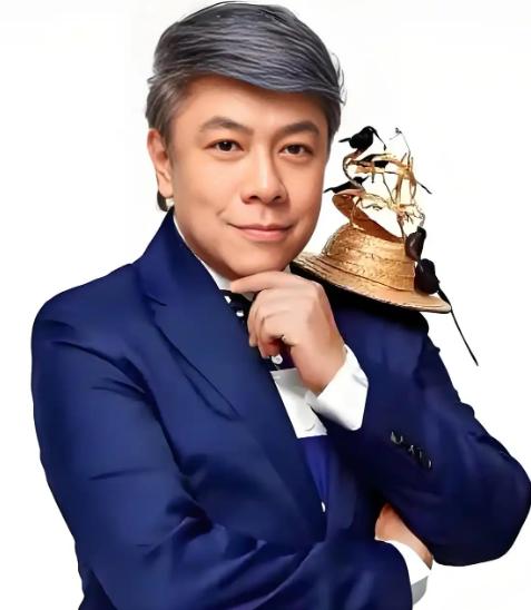 一查蔡康永家世， 不扒不知道，他父母哪是什么普通人，分明是家世显赫的商界名流