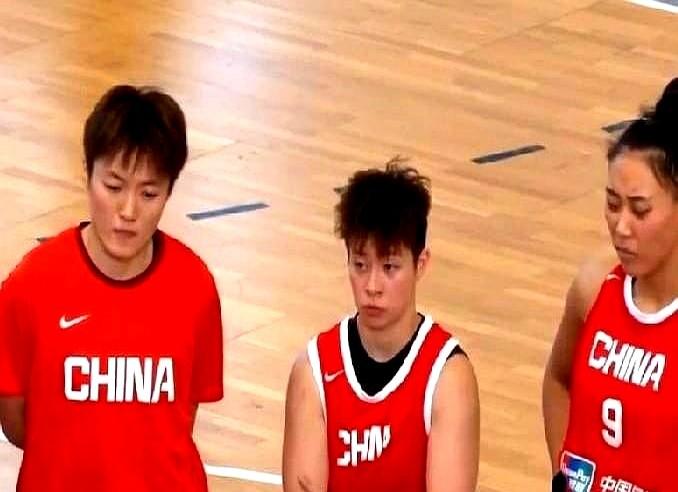 替补上场，李缘硬用13分6助攻，把女篮从连败泥潭里拽了出来。79比68在西班