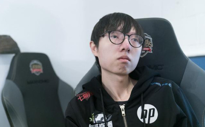 这下真倒了！Mlxg与RNG关联公司的合同纠纷的案件，Mlxg被执行2500万[