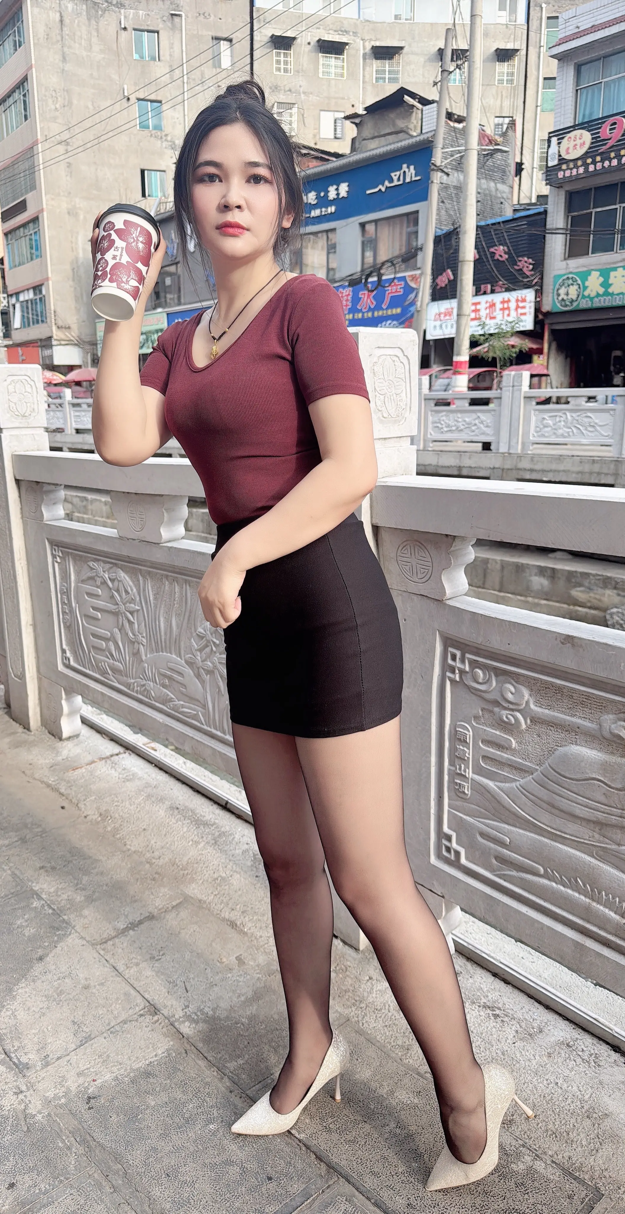 奶茶一杯快乐加倍