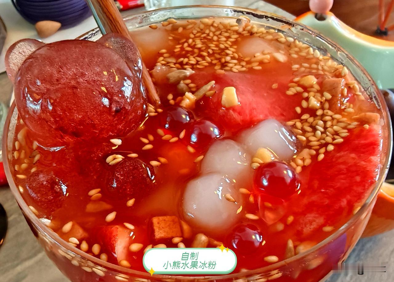 请钟点工专门做饭实无必要正如许多老人花大量收入请住家保姆成本着实太高住
