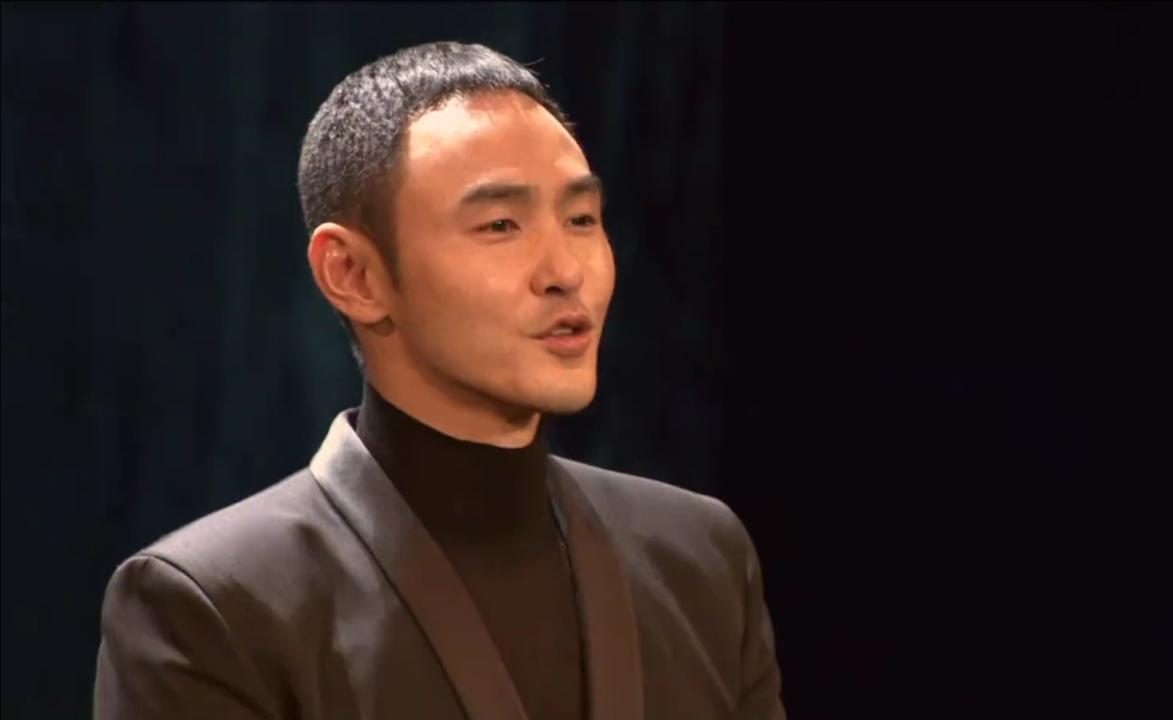 他用6年成为影帝，仅用一晚沦为弃子。