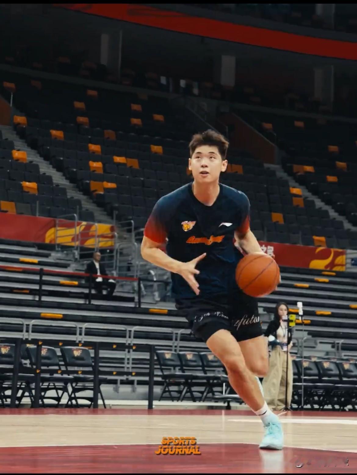 广东男篮新星崔永熙复出倒计时：LetsGoTigers!据崔永熙最新社媒动态