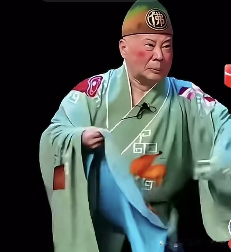 某主播重磅点评：郭德纲事件彻底升级！已不是简单演出失误！直接点破当前最严峻问题！